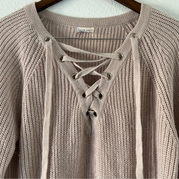 Lace Up Sweater Dusty Rose Pink Cozy Chunky Knit Medium Winter Fall Everyday - Picture 4 of 13